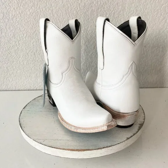 Lane EMMA JANE Womens Cowboy Bootie 7.5 White Western Cowgirl Short Ankle Boots - Picture 1 of 11